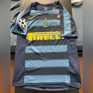 2004/05 Inter Milan Third Kit w/ Adriano #10
